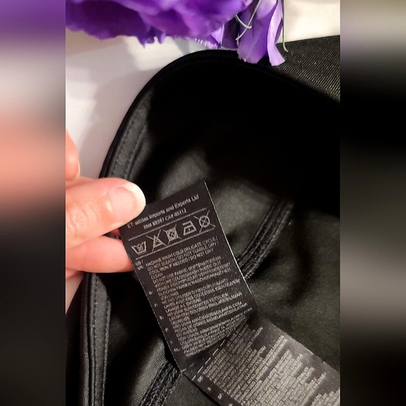 Adidas Climalite Capris - size M - Picture 3 of 6